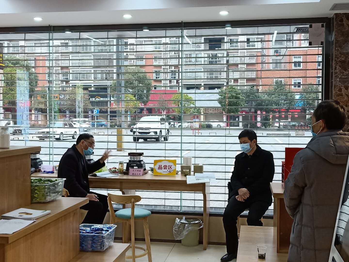 龔小波督導天下洞庭疫情防控和復工復產工作